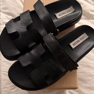 Steve Madden Black Cutout Leather Slide Sandals